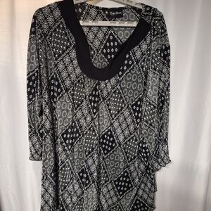 Black and White Patterned Top Flowy Comfort